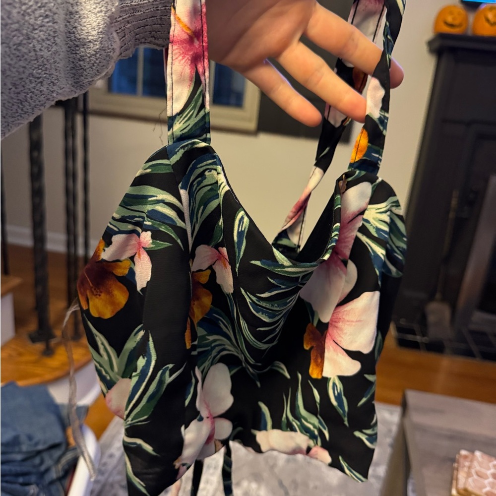 SHEIN Tropical Floral Black Tank Top